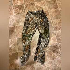 CABELAS WOMENS HUNTING PANTS